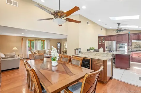 19 S Cranford Road Bardonia NY 10954