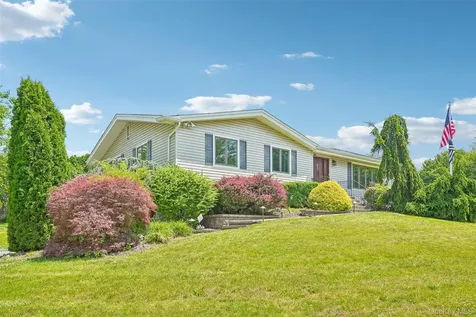 19 S Cranford Road Bardonia NY 10954