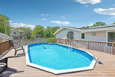 19 S Cranford Road Bardonia NY 10954