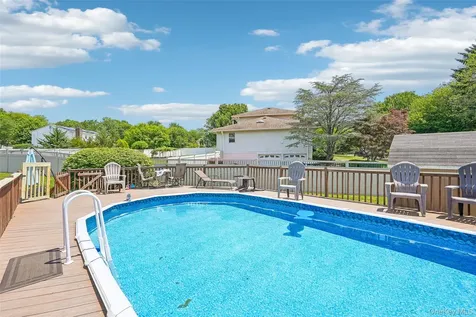 19 S Cranford Road Bardonia NY 10954
