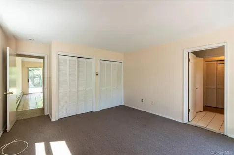 27 Goldfinch Drive Salt Point NY 12578