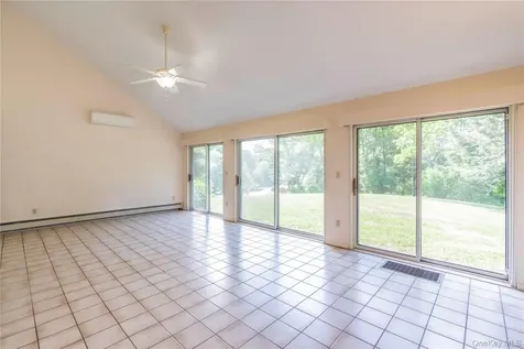 27 Goldfinch Drive Salt Point NY 12578