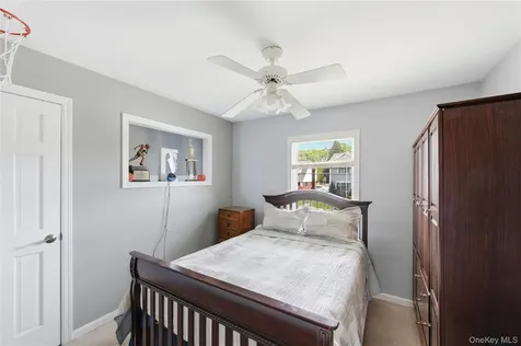 420 Philadelphia Avenue Massapequa Park NY 11762