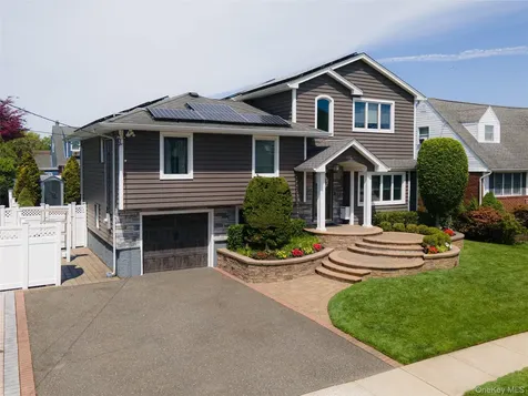420 Philadelphia Avenue Massapequa Park NY 11762