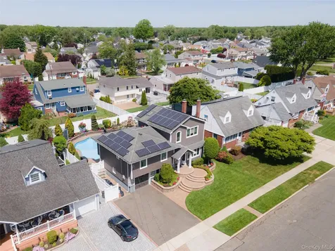 420 Philadelphia Avenue Massapequa Park NY 11762