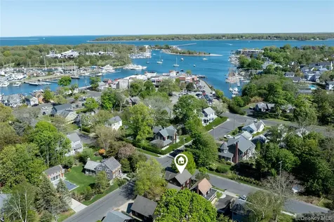 302 Monsell Place Greenport NY 11944