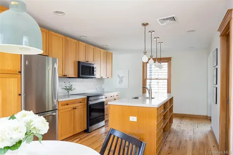 302 Monsell Place Greenport NY 11944
