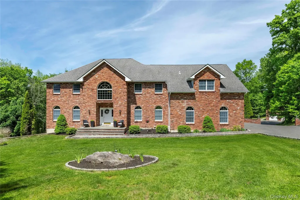 82 Anton Drive Carmel NY 10512