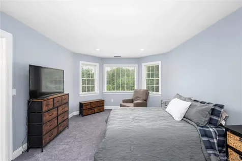 82 Anton Drive Carmel NY 10512