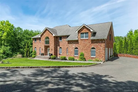 82 Anton Drive Carmel NY 10512