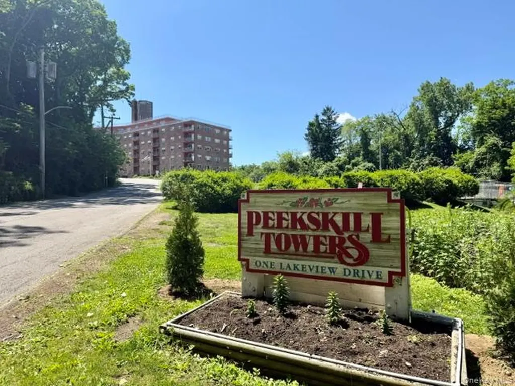 1 Lakeview Drive Peekskill NY 10566