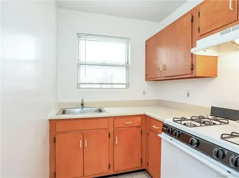 15 Quinby Avenue White Plains NY 10606