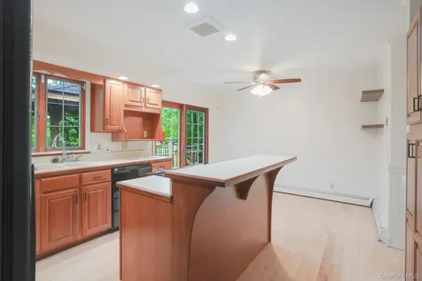34 Contour Lane Salt Point NY 12578