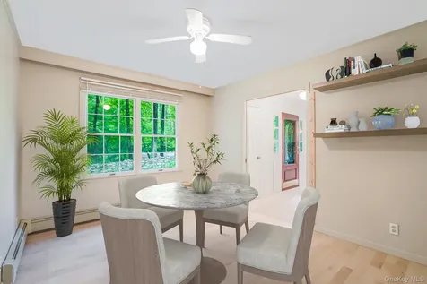 34 Contour Lane Salt Point NY 12578