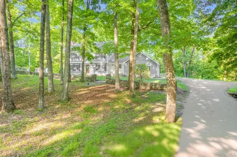 34 Contour Lane Salt Point NY 12578