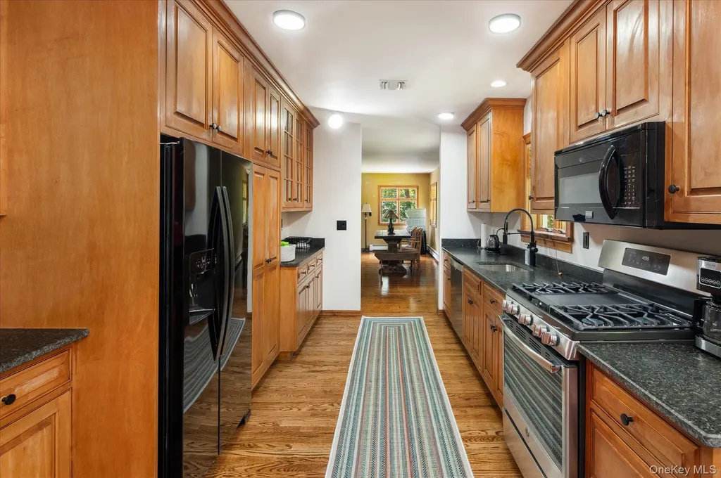 284 Germonds Road West Nyack NY 10994