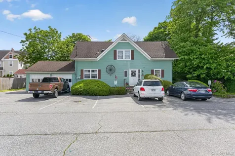 113, 117, 121, 123, 125, 15, 17 Fire Island Ave./hewlett Ct. Avenue Babylon NY 11702