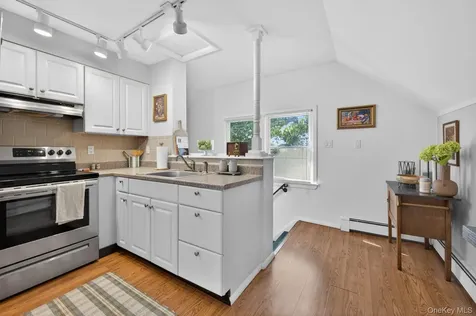 113, 117, 121, 123, 125, 15, 17 Fire Island Ave./hewlett Ct. Avenue Babylon NY 11702