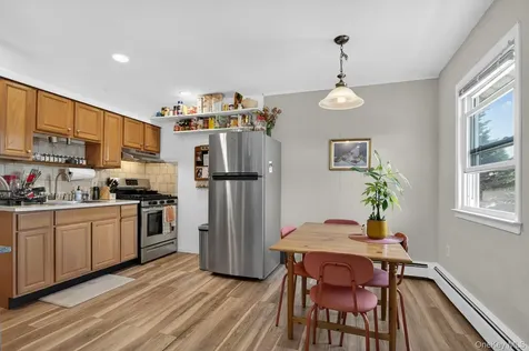 113, 117, 121, 123, 125, 15, 17 Fire Island Ave./hewlett Ct. Avenue Babylon NY 11702