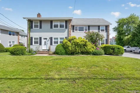 113, 117, 121, 123, 125, 15, 17 Fire Island Ave./hewlett Ct. Avenue Babylon NY 11702