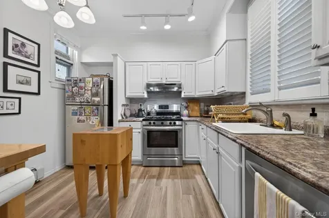 113, 117, 121, 123, 125, 15, 17 Fire Island Ave./hewlett Ct. Avenue Babylon NY 11702