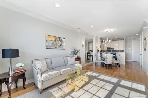 1 Christie Place Scarsdale NY 10583
