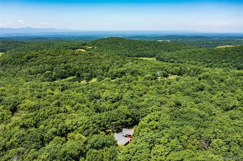 695 Wolf Hill Road Hillsdale NY 12529