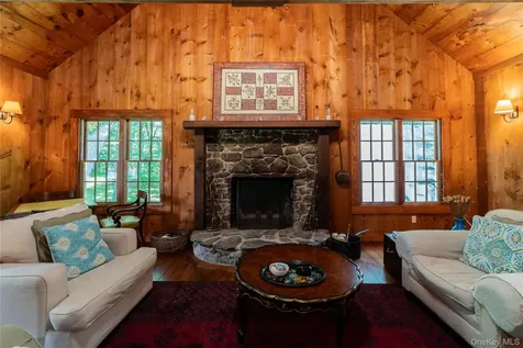 695 Wolf Hill Road Hillsdale NY 12529