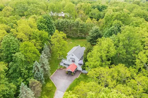 10 Pilgrims Progress Road Rhinebeck NY 12572