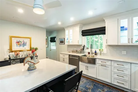 10 Pilgrims Progress Road Rhinebeck NY 12572