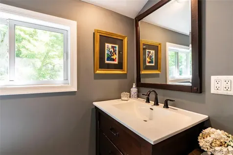10 Pilgrims Progress Road Rhinebeck NY 12572