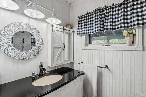 355 Woodland Avenue Manorville NY 11949