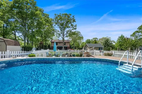 355 Woodland Avenue Manorville NY 11949
