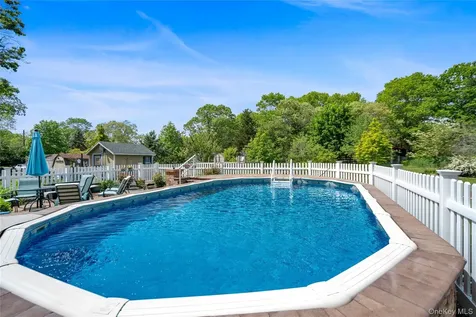355 Woodland Avenue Manorville NY 11949