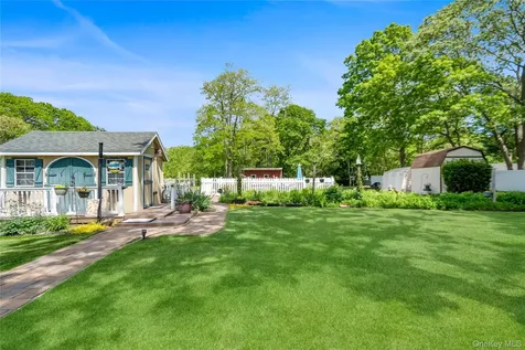 355 Woodland Avenue Manorville NY 11949