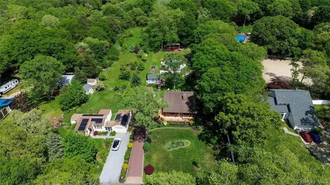 355 Woodland Avenue Manorville NY 11949