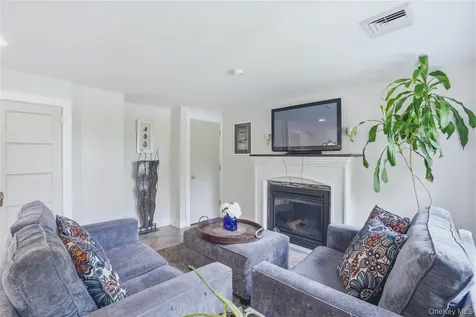 209 Sackett Street Port Ewen NY 12466