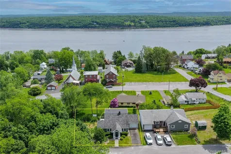 209 Sackett Street Port Ewen NY 12466