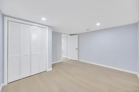 59 E Cedar Street Massapequa NY 11758