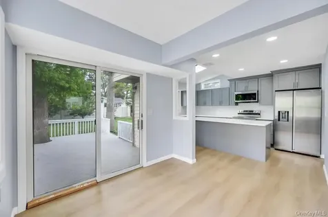59 E Cedar Street Massapequa NY 11758