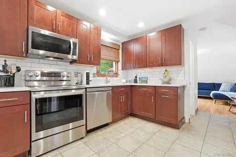 50 Hillis Terrace Poughkeepsie NY 12603