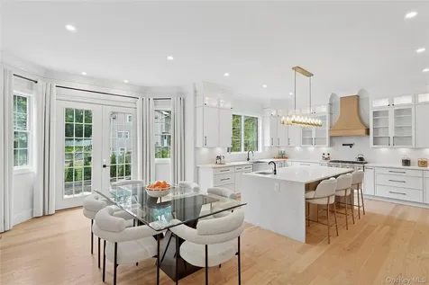 26 Buckingham Drive Dix Hills NY 11746