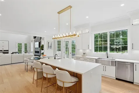 26 Buckingham Drive Dix Hills NY 11746