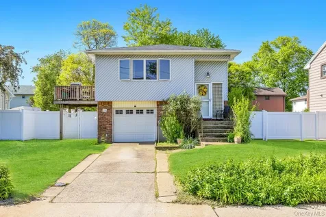 16 E Grove Street Massapequa NY 11758