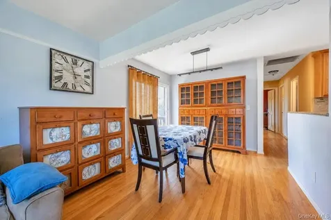 16 E Grove Street Massapequa NY 11758