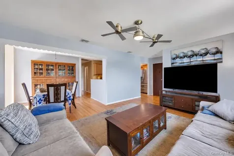 16 E Grove Street Massapequa NY 11758