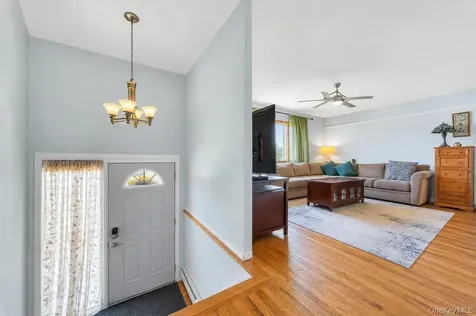 16 E Grove Street Massapequa NY 11758