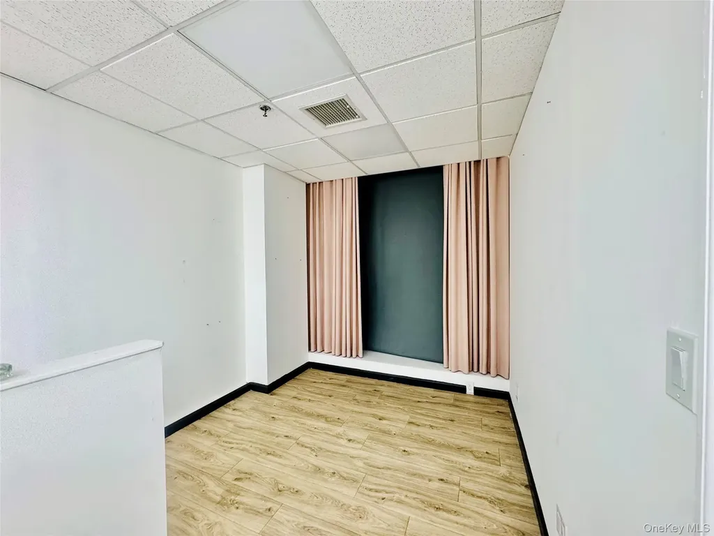39-07 Prince Street Flushing NY 11354