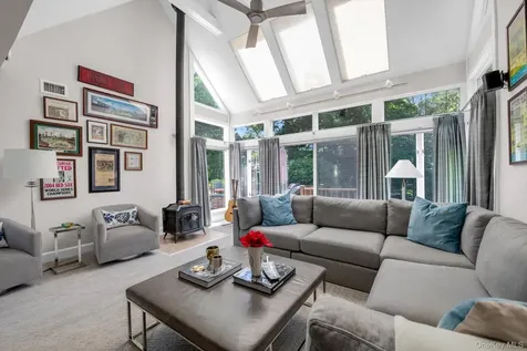 74 Litchfield Road Port Washington NY 11050