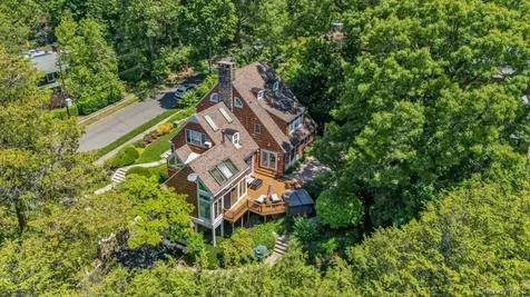 74 Litchfield Road Port Washington NY 11050